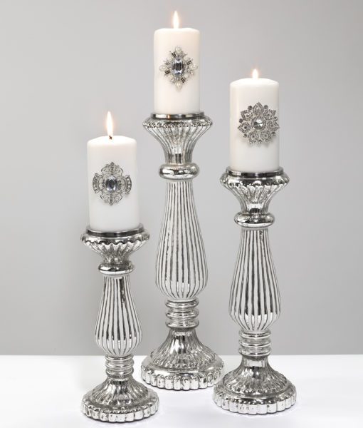Glass candle holder are perfect to dress any table for a special occasion