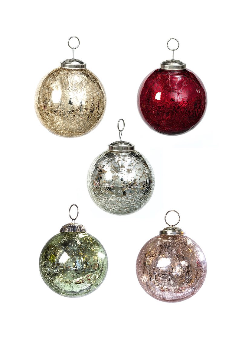 These crackled glass baubles sparkle wonderfully on the Christmas tree.