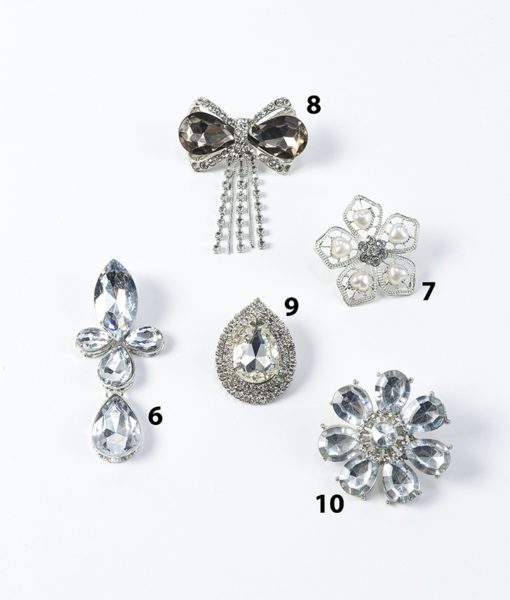 These dazzling candle pins with Diamante add a wow factor to the candles.