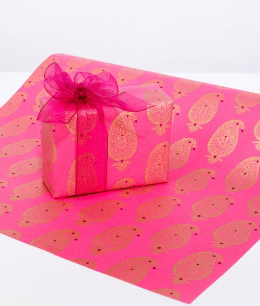 Wrapping paper pnk paisley motif is smart, eco friendly and sustainable.