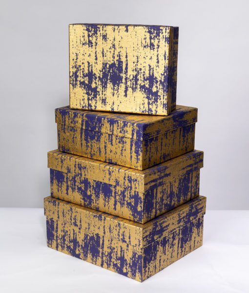 Navy splash gift box has a contemporary design which looks rich & opulent