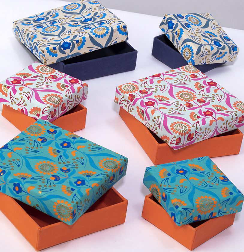 Gift box floral bouquet has an unusual print, they are stylish & eco ...